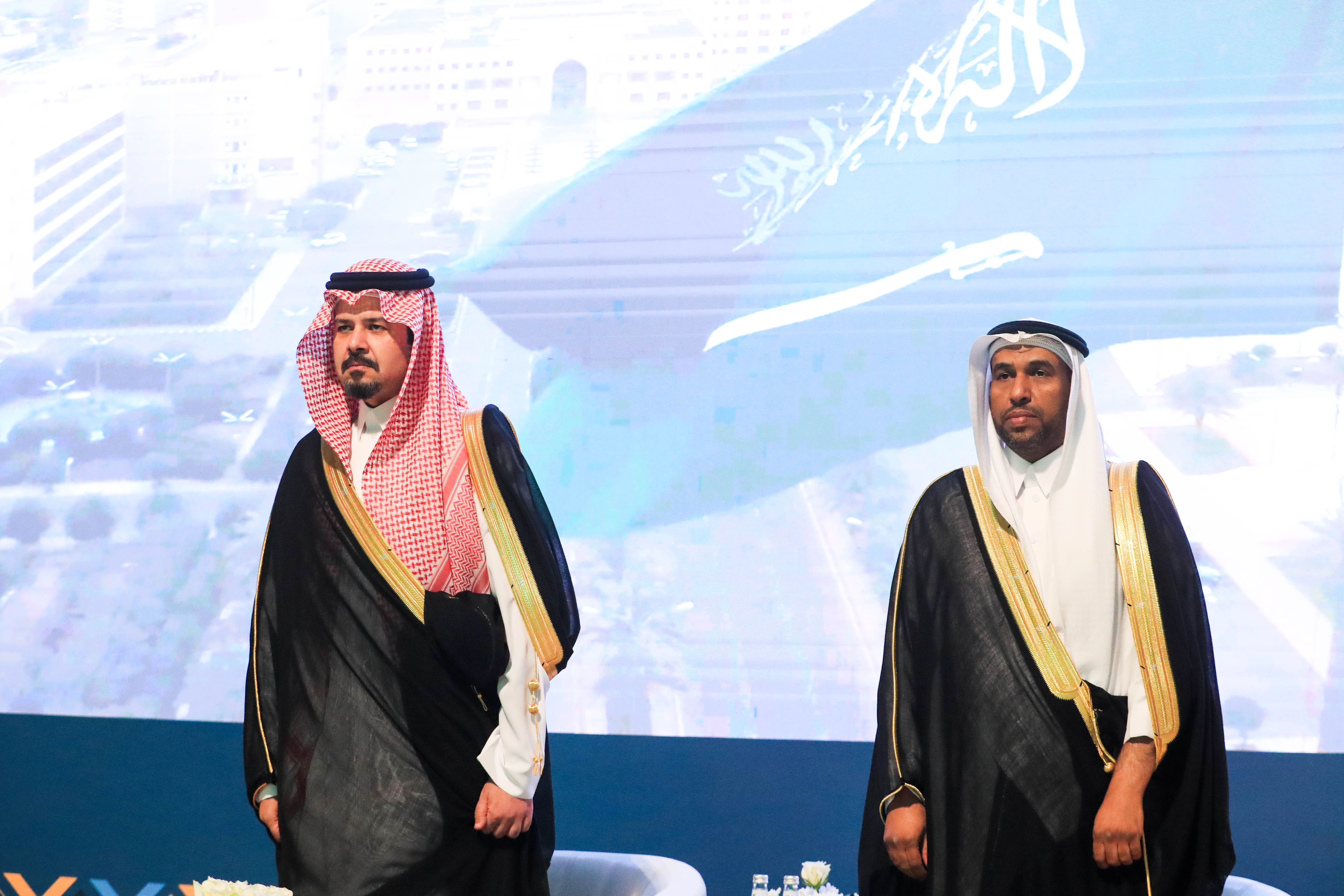 رعى صاحب السمو الملكي الأمير سلمان بن سلطان بن عبد العزيز، أمير منطقة المدينة المنورة، حفل تخريج الدفعة الستين.